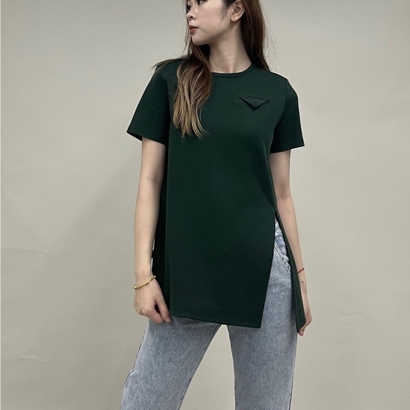 T-Shirt - Picture 8 of 9